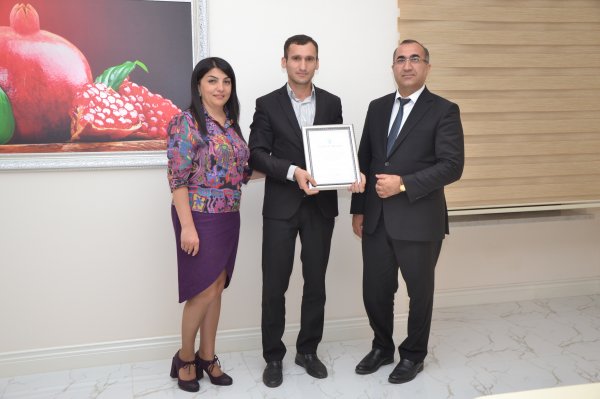Sumqayıt YAP-çıları müəllimləri təbrik etdi -FOTOLAR