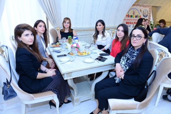 Sumqayıtda yeni təmirdən çıxmış vəkil bürosu açıldı -FOTOLAR
