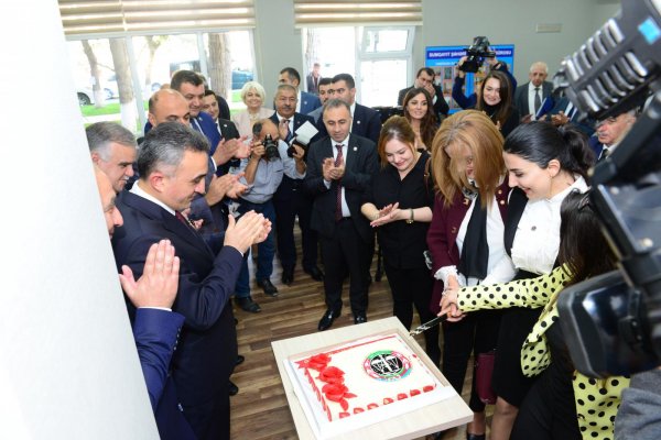 Sumqayıtda yeni təmirdən çıxmış vəkil bürosu açıldı -FOTOLAR