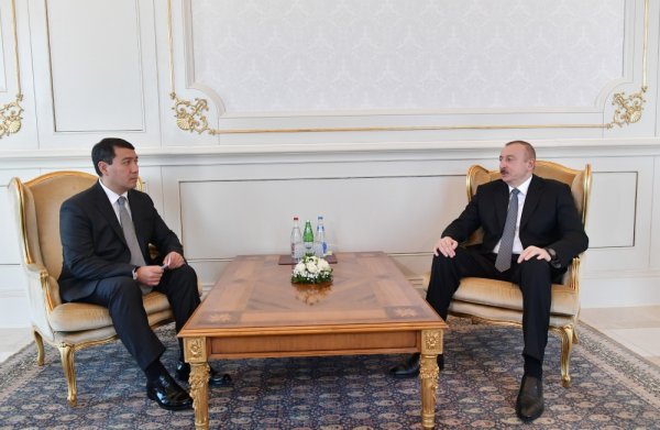 İlham Əliyev yeni səfirin etimadnaməsini qəbul etdi -FOTO