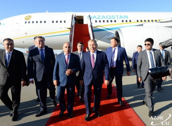 Türk Şurasının fəxri sədri Nursultan Nazarbayev Azərbaycana gəlib -FOTO