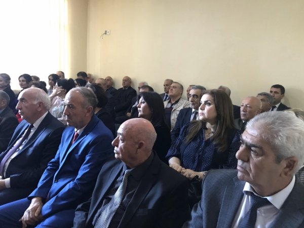 Sumqayıtda məntəqə seçki komissiyalarının sədrləri maarifləndirilir -FOTOLAR