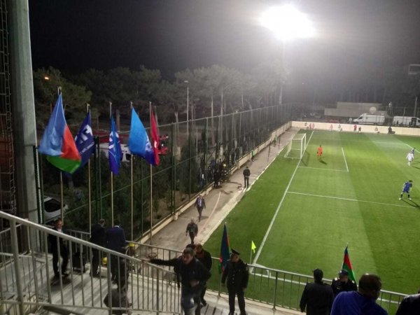 Sumqayıtda Azərbaycan - İsveçrə oyununda yanğın baş verib - FOTO