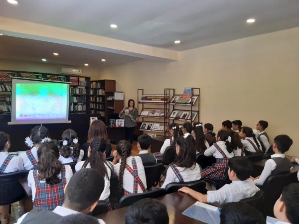 Sumqayıt şəhər Nizami Gəncəvi adına Kitabxana Klubda şəhidlərimiz anılıb - FOTOLAR Sumqayıt şəhər Nizami Gəncəvi adına Kitabxana Klubda şəhidlərimiz anılıb - FOTOLAR