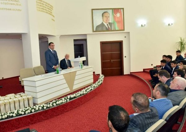 Yüksək uğurlar qazanan Sumqayıt idmançıları mükafatlandırıldı - FOTO