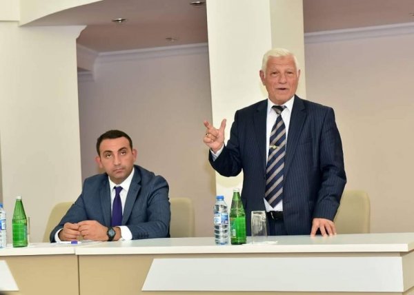 Yüksək uğurlar qazanan Sumqayıt idmançıları mükafatlandırıldı - FOTO
