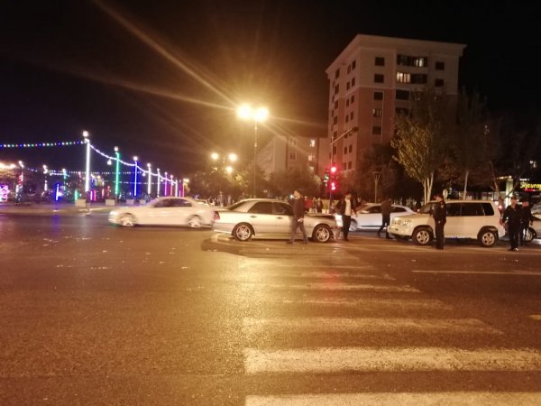 Sumqayıtda “Mercedes”lə “Mitsubishi” toqquşub - FOTO
