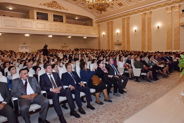 Sumqayıtın 70 illik yubileyi silsilə tədbirlərlə qeyd olunur - FOTO