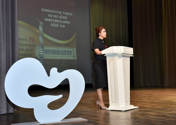 “Sumqayıtın tarixi və bu günü: məktəblilərin gözü ilə” müsabiqəsinin qalibləri mükafatlandırıldı - FOTOLAR “Sumqayıtın tarixi və bu günü: məktəblilərin gözü ilə” müsabiqəsinin qalibləri mükafatlandırıldı - FOTOLAR