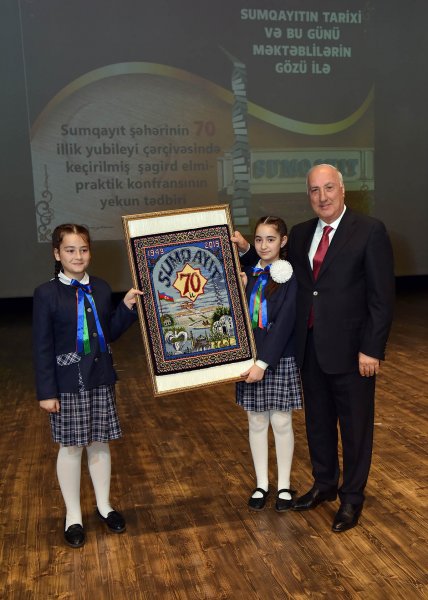 “Sumqayıtın tarixi və bu günü: məktəblilərin gözü ilə” müsabiqəsinin qalibləri mükafatlandırıldı - FOTOLAR “Sumqayıtın tarixi və bu günü: məktəblilərin gözü ilə” müsabiqəsinin qalibləri mükafatlandırıldı - FOTOLAR