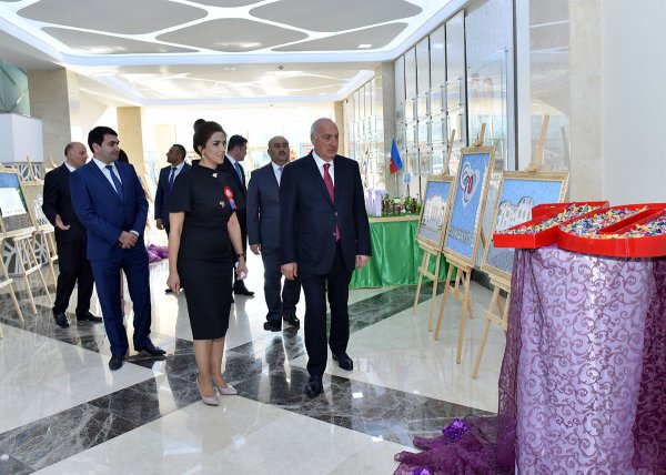 “Sumqayıtın tarixi və bu günü: məktəblilərin gözü ilə” müsabiqəsinin qalibləri mükafatlandırıldı - FOTOLAR “Sumqayıtın tarixi və bu günü: məktəblilərin gözü ilə” müsabiqəsinin qalibləri mükafatlandırıldı - FOTOLAR