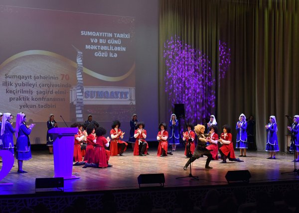 “Sumqayıtın tarixi və bu günü: məktəblilərin gözü ilə” müsabiqəsinin qalibləri mükafatlandırıldı - FOTOLAR “Sumqayıtın tarixi və bu günü: məktəblilərin gözü ilə” müsabiqəsinin qalibləri mükafatlandırıldı - FOTOLAR