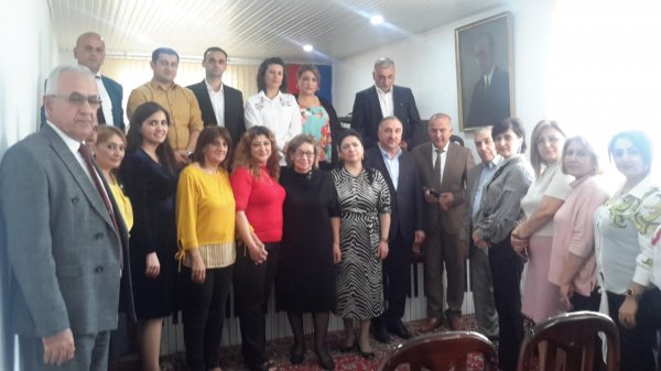 Xırdalan şəhər 11 illik musiqi məktəbinin kollektivi Lənkəranda konsert proqramı ilə çıxış ediblər - FOTOLAR Xırdalan şəhər 11 illik musiqi məktəbinin kollektivi Lənkəranda konsert proqramı ilə çıxış ediblər - FOTOLAR