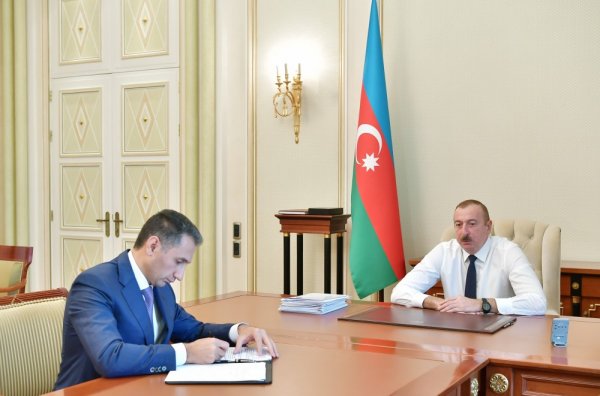 İlham Əliyev “Azərkosmos” ASC-nin sədrini qəbul etdi - FOTO