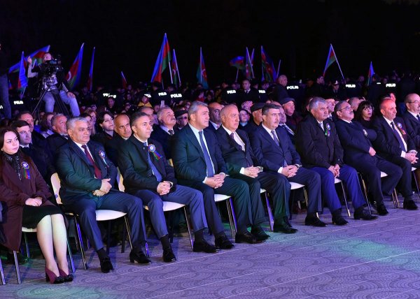 Sumqayıtda möhtəşəm açıq hava konserti təşkil edilib – FOTOLAR