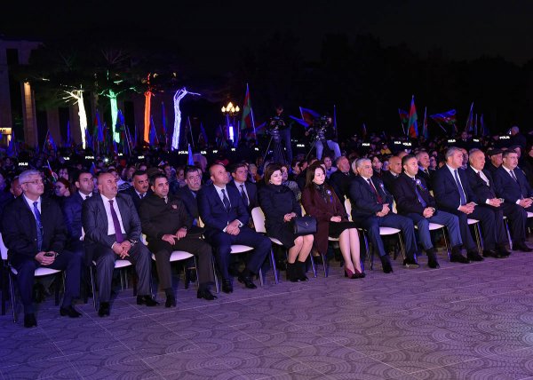 Sumqayıtda möhtəşəm açıq hava konserti təşkil edilib – FOTOLAR