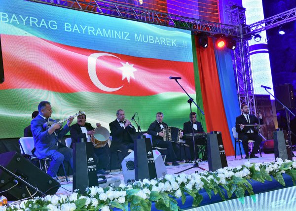 Sumqayıtda möhtəşəm açıq hava konserti təşkil edilib – FOTOLAR