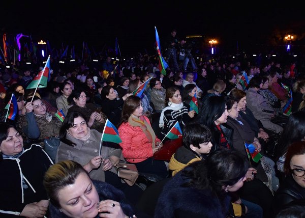 Sumqayıtda möhtəşəm açıq hava konserti təşkil edilib – FOTOLAR