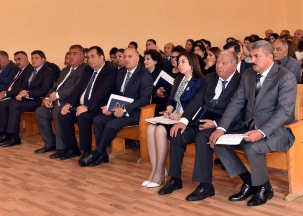 Zakir Fərəcov sakinlərlə görüşdü, problemlərini dinlədi – FOTOLAR