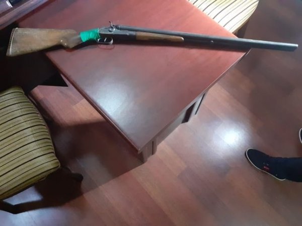 Azərbaycanda toy karvanında silahdan atəş açan şəxsin FOTOSU