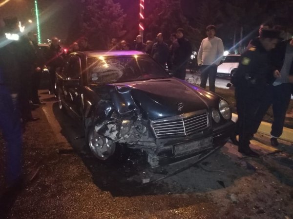 Sumqayıtda iki maşın toqquşdu - VİDEO (FOTO)