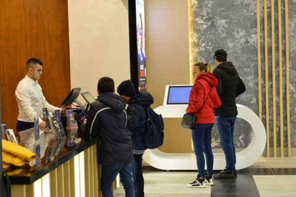 Prezident açılış etdi, Sumqayıtda insanlar kinoteatra axışdı – FOTOLAR