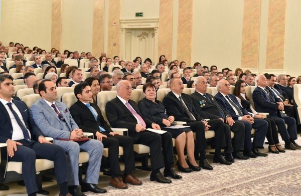 Prezidentin Sumqayıtda iştirak etdiyi tədbirdən FOTOLAR