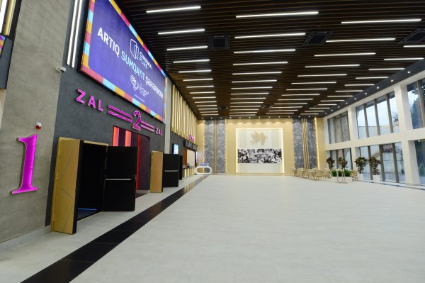 İlham Əliyev Sumqayıtda “Nizami” kinoteatrında – FOTOLAR