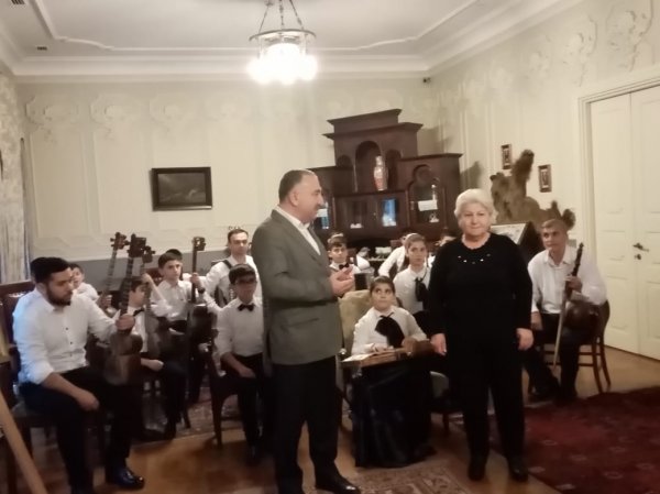 Abşeronun musiqi məktəblərinin kollektivləri Gürcüstanda səfərdə olublar - FOTO Abşeronun musiqi məktəblərinin kollektivləri Gürcüstanda səfərdə olublar - FOTO