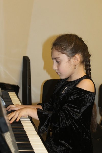 Xırdalan şəhər Musiqi məktəbinin kollektivi İsmayıllıda konsert proqramı ilə çıxış edib - FOTOLAR
