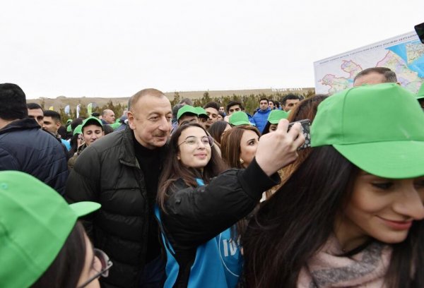 Prezident və xanımının Şamaxıda sakinlərlə səmimi FOTOLARI