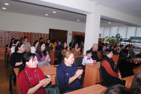 Sumqayıtda Mərkəzi kitabxanada yubiley tədbiri keçirilib -FOTOLAR Sumqayıtda Mərkəzi kitabxanada yubiley tədbiri keçirilib -FOTOLAR