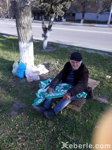 Sumqayıtda küçədə yaşayan Tolik -VİDEO(FOTO)