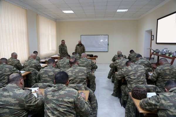 Azərbaycan Ordusunun komandir heyəti toplandı - FOTOLAR