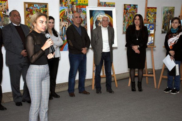 Sumqayıtda “İki cahan” - FOTOLAR Sumqayıtda “İki cahan” - FOTOLAR