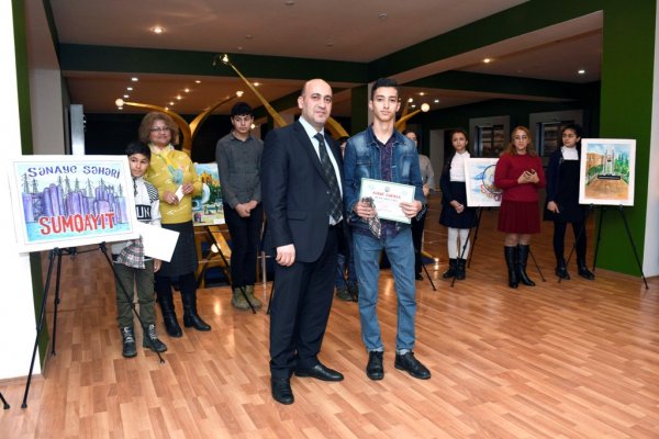  “Sumqayıt uşaqların gözü ilə” adlı rəsm sərgisi keçirilib - FOTOLAR