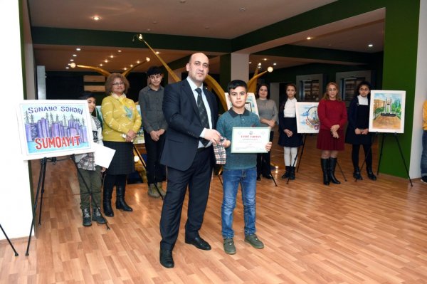  “Sumqayıt uşaqların gözü ilə” adlı rəsm sərgisi keçirilib - FOTOLAR