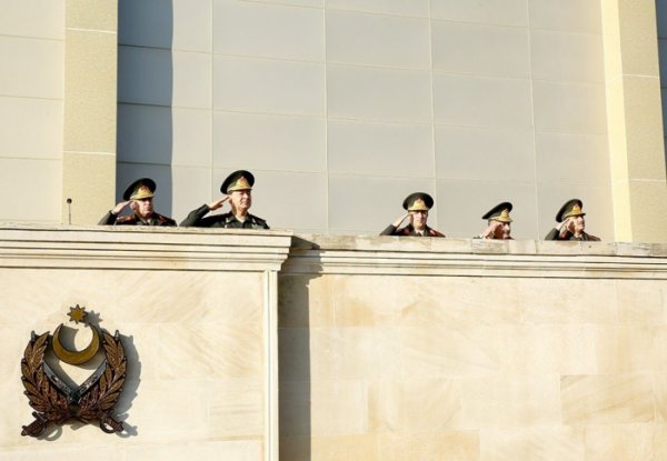 Prezident iki generalı yeni vəzifəyə təyin edib - FOTO
