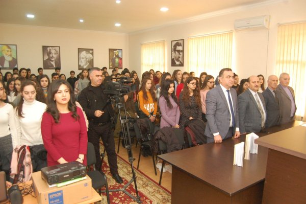 Sumqayıtda "İmadəddin Nəsimi - 650" adlı tədbir keçirilib - FOTO Sumqayıtda "İmadəddin Nəsimi - 650" adlı tədbir keçirilib - FOTO