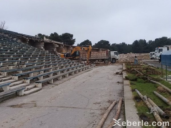 Sumqayıt şəhər stadionu sökülür - FOTOLAR