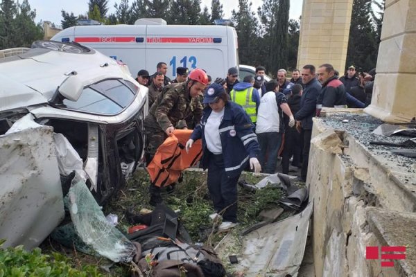 Azərbaycanda dəhşətli qəza: 4 nəfər öldü Azərbaycanda dəhşətli qəza: 4 nəfər öldü