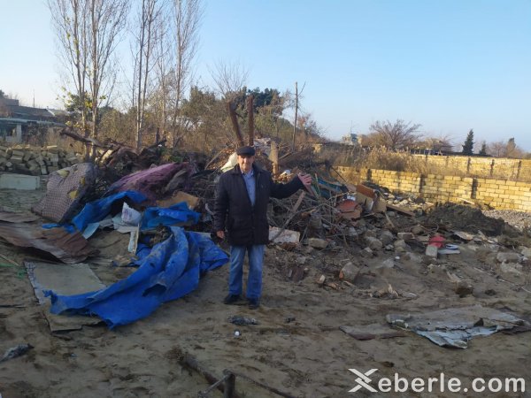 Sumqayıtda "makler"in özbaşınalığı: vətəndaşın 20 illik evini sökdülər - VİDEO (FOTO)