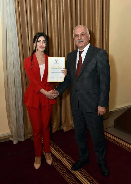 Sumqayıtda rəis klub kollektivlərini topladı və... - FOTO Sumqayıtda rəis klub kollektivlərini topladı və... - FOTO