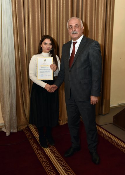 Sumqayıtda rəis klub kollektivlərini topladı və... - FOTO Sumqayıtda rəis klub kollektivlərini topladı və... - FOTO