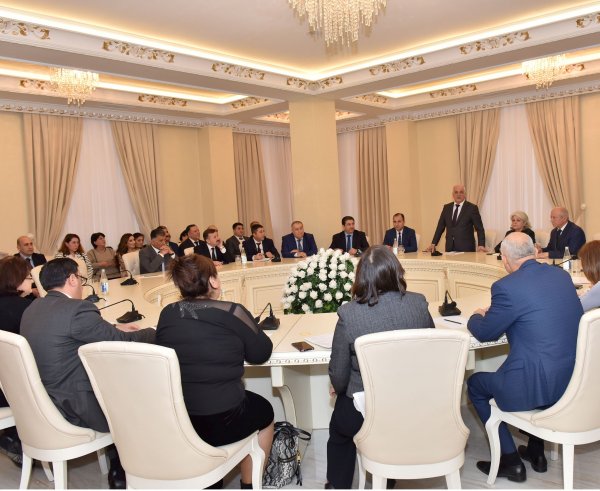 Sumqayıtda rəis şura iclası keçirdi - FOTOLAR Sumqayıtda rəis şura iclası keçirdi - FOTOLAR
