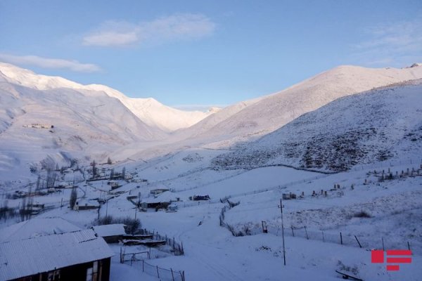Dağlara qar yağdı, temperatur 11 dərəcəyə düşdü - FOTO