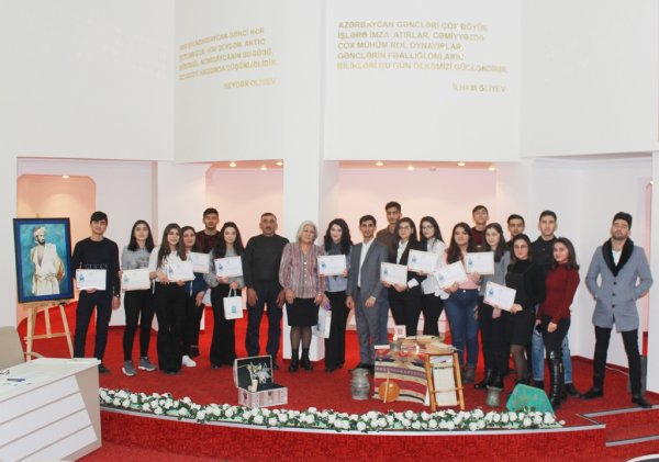 Sumqayıtda “Gənci-Nihan mənəm” adlı bədii qiraət müsabiqəsi keçirildi -  FOTO