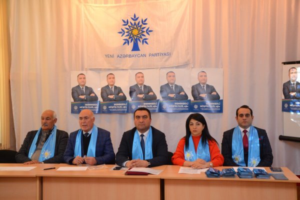 Müşfiq Məmmədli Sumqayıtda seçicilərlə ilk görüşünü keçirdi - FOTOLAR Müşfiq Məmmədli Sumqayıtda seçicilərlə ilk görüşünü keçirdi - FOTOLAR