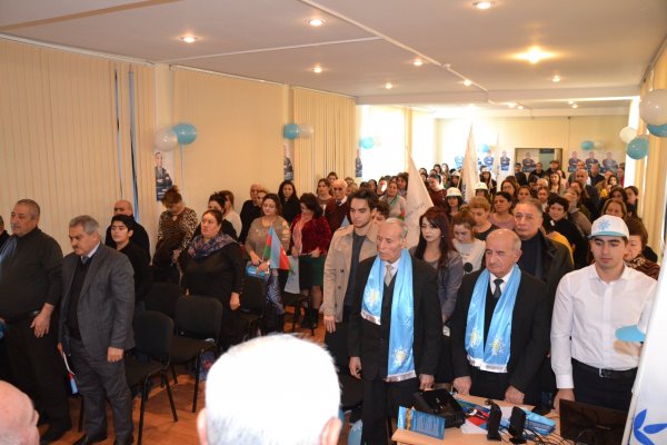 Müşfiq Məmmədli Sumqayıtda seçicilərlə ilk görüşünü keçirdi - FOTOLAR Müşfiq Məmmədli Sumqayıtda seçicilərlə ilk görüşünü keçirdi - FOTOLAR