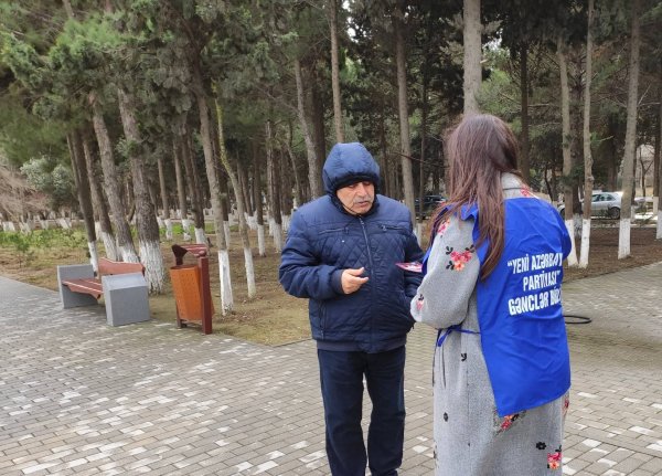 YAP gəncləri Sumqayıtda 20 Yanvar faciəsi ilə əlaqədar aksiya keçirib - FOTO